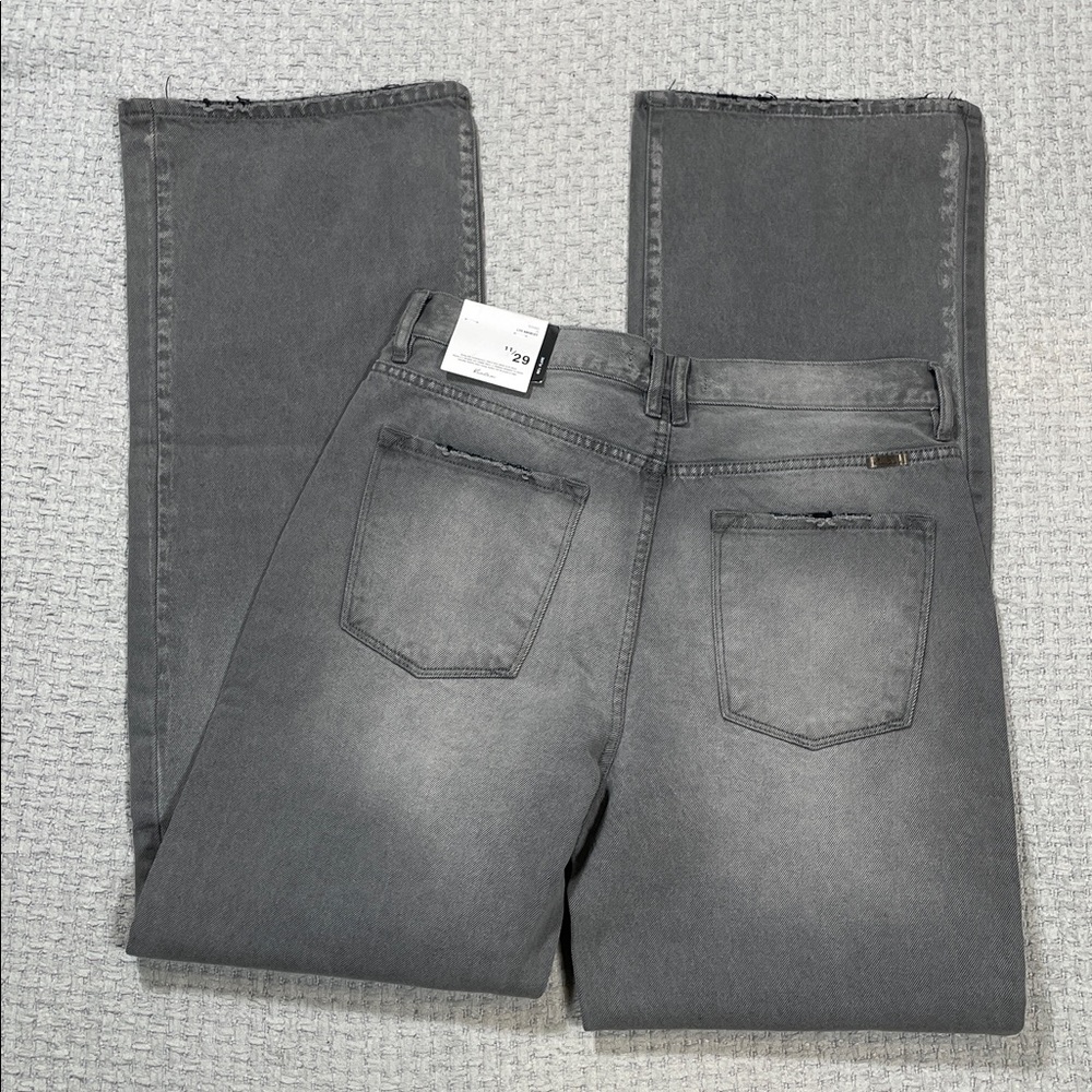 NWT’s KanCan 90’s Flare Button Fly Gray Frayed Hem #KC7373LG Size 11/29